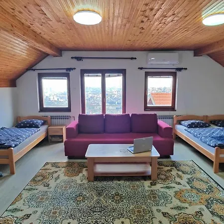 Prenociste 3 Sobe Gostinjska kuća