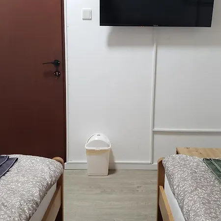 Prenociste 3 Sobe 招待所 *